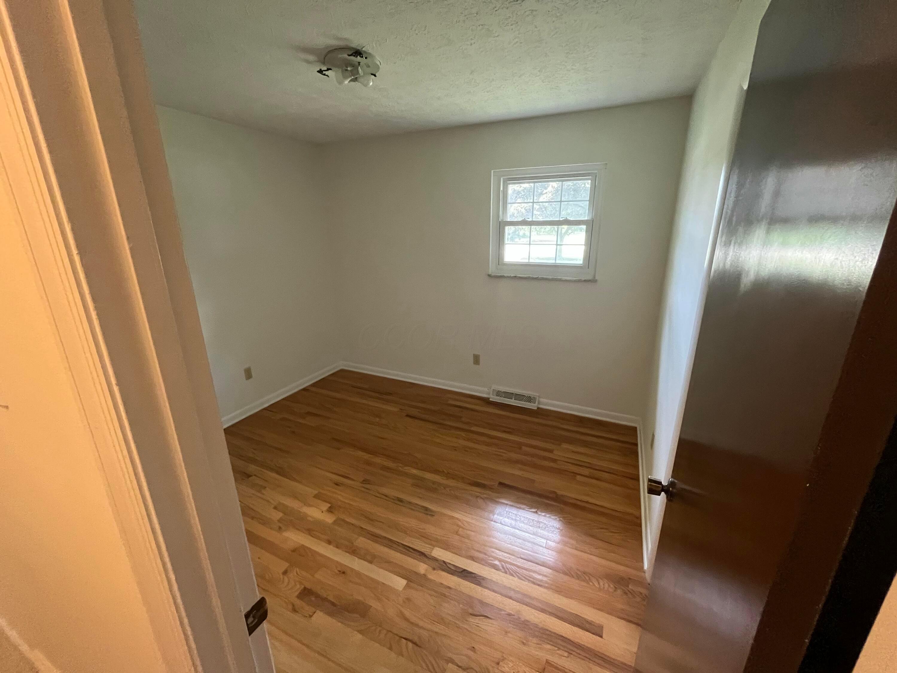 6580 Davis Road Hilliard, OH 43026 - Photo 13 of 23 Bedroom #3