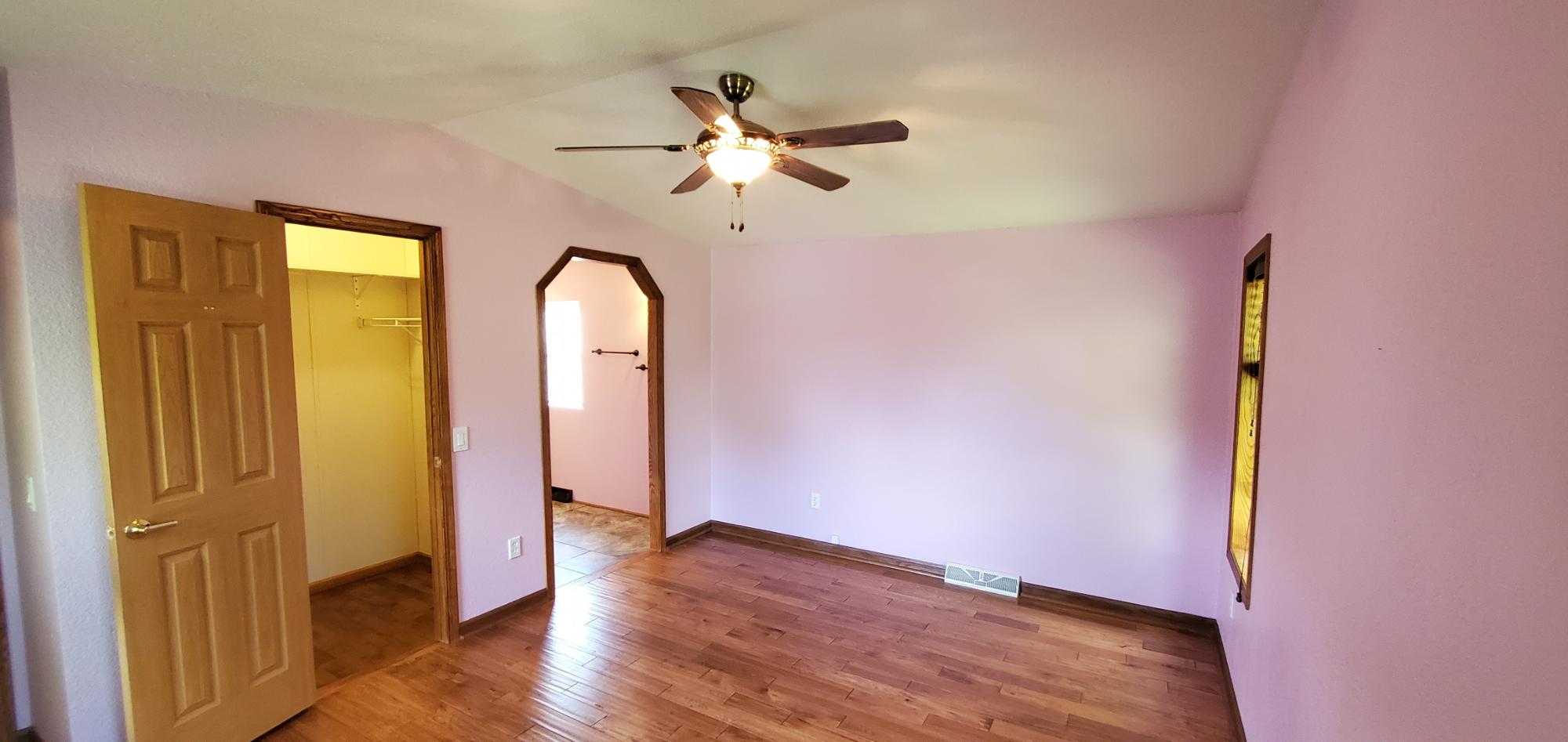 44 Edgewater Court Rhinelander, WI 54501 - Photo 6 of 19 Gallery Image 6