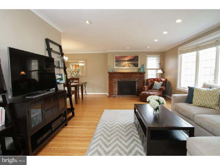 113 Croton Road Wayne, PA 19087 - Photo 3 of 25 Living Room