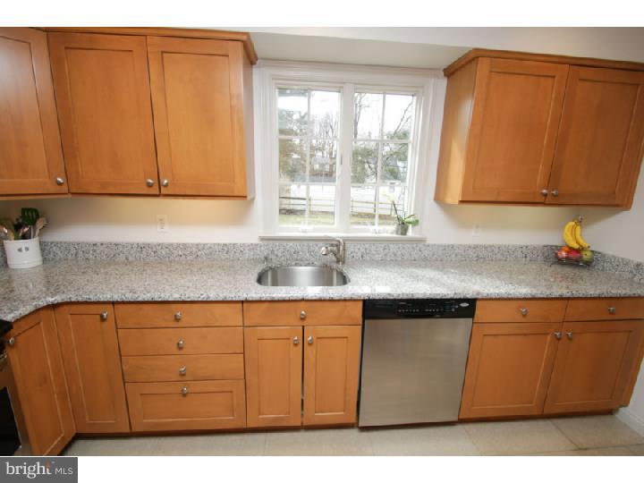 113 Croton Road Wayne, PA 19087 - Photo 10 of 25 Kitchen