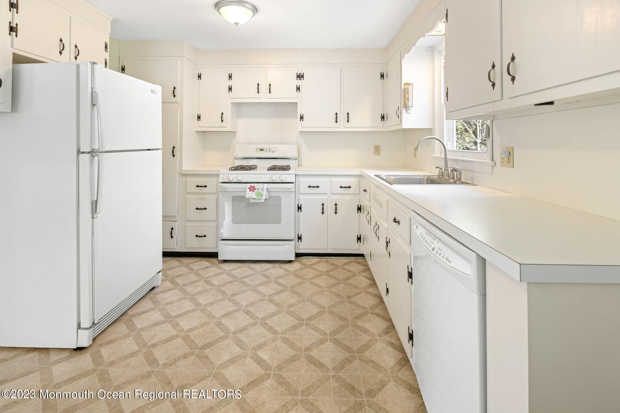 48 Burr Street Barnegat, NJ 08005 - Photo 11 of 48 013-original-photo