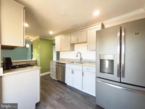 $157,000 | 3327 Huntley Square Drive, Unit B, Temple Hills, MD 20748