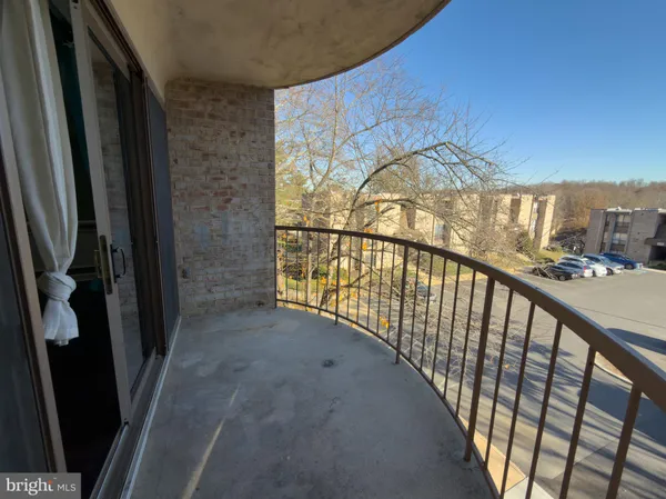 $157,000 | 3327 Huntley Square Drive, Unit B, Temple Hills, MD 20748