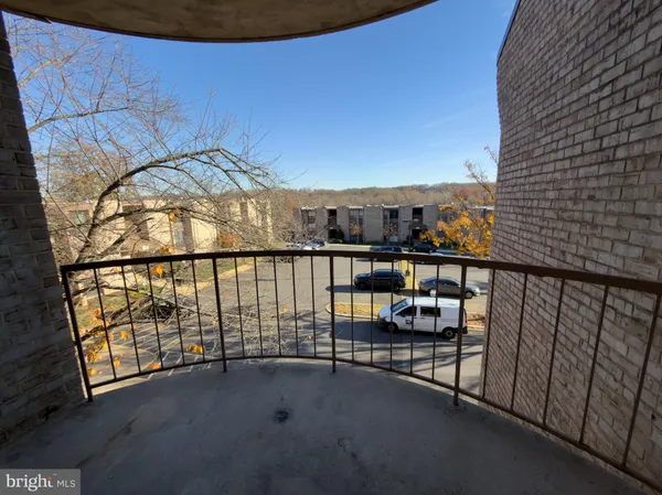 $157,000 | 3327 Huntley Square Drive, Unit B, Temple Hills, MD 20748