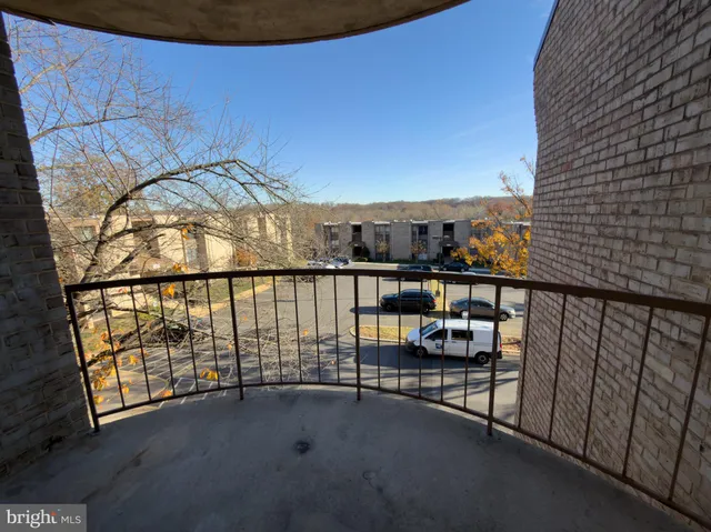 $166,000 | 3327 Huntley Square Drive, Unit B, Temple Hills, MD 20748