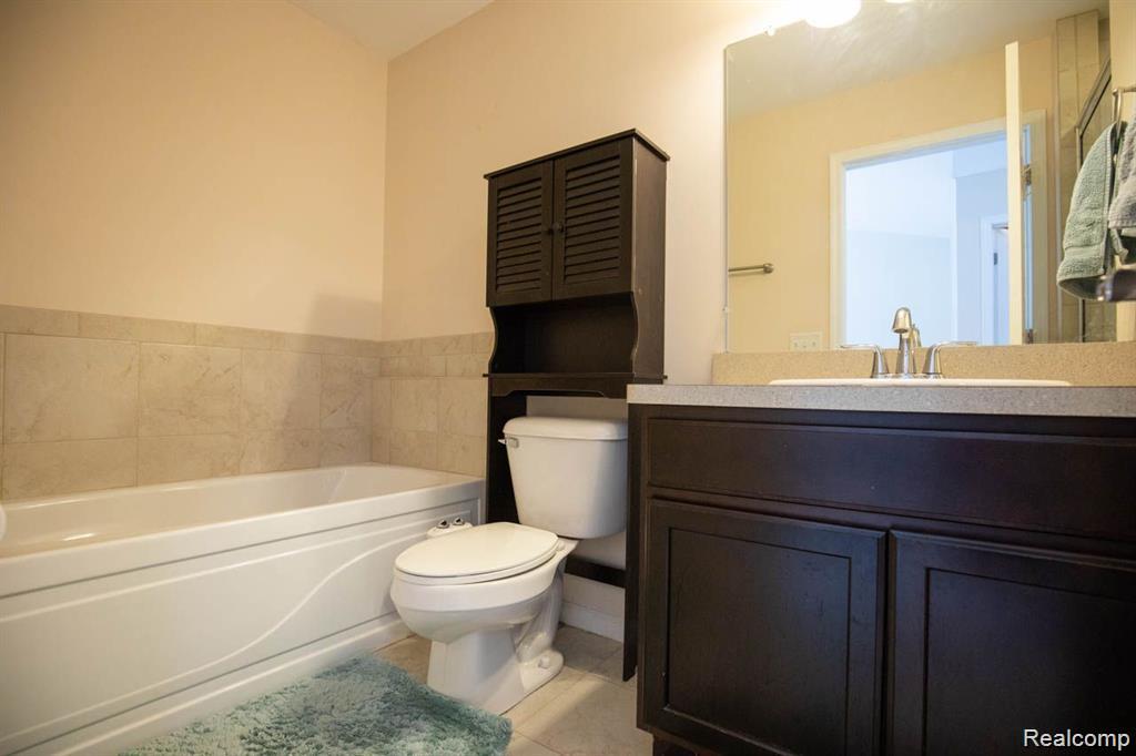 41578 Mitchell Road Novi, MI 48377 - Photo 29 of 46 29.jpg