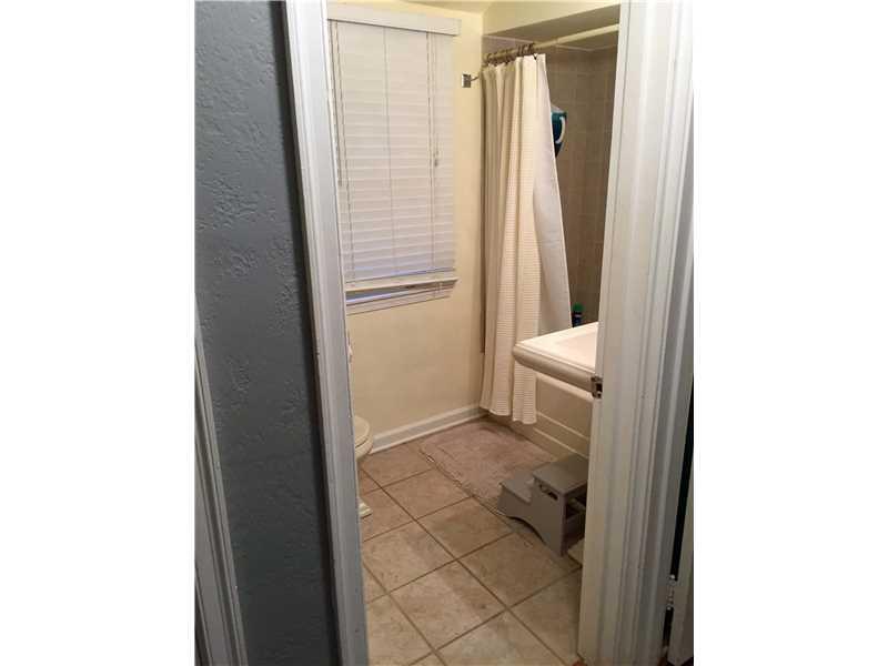 442 Patterson Road Bethel Park, PA 15102 - Photo 13 of 22 Full Bath.