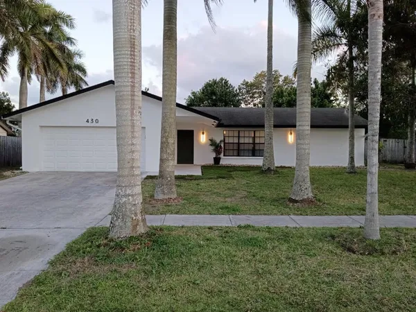 $609,000 | 430 La Mancha Avenue, Royal Palm Beach, FL 33411
