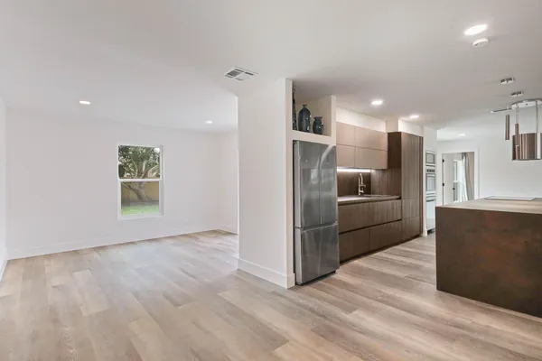 $609,000 | 430 La Mancha Avenue, Royal Palm Beach, FL 33411