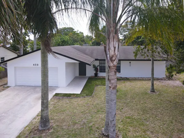 $609,000 | 430 La Mancha Avenue, Royal Palm Beach, FL 33411