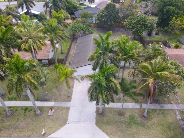 $609,000 | 430 La Mancha Avenue, Royal Palm Beach, FL 33411