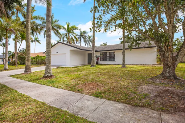 $609,000 | 430 La Mancha Avenue, Royal Palm Beach, FL 33411
