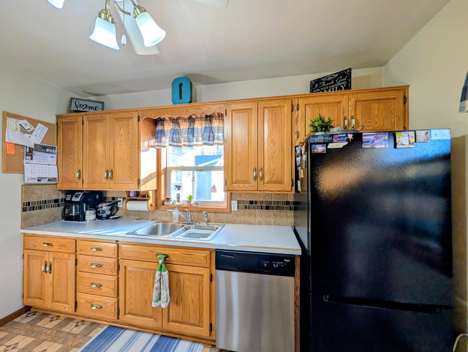 816 North 3rd Street Montevideo, MN 56265 - Photo 15 of 48