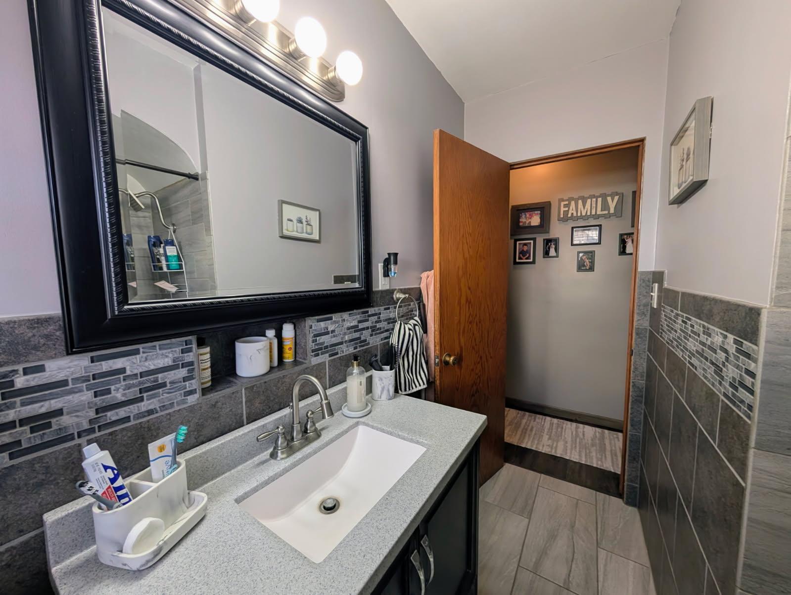 816 North 3rd Street Montevideo, MN 56265 - Photo 26 of 50