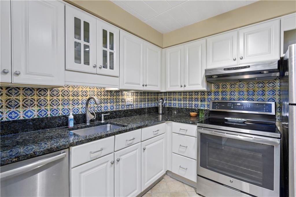 220 Coraopolis Road, Unit 3 Coraopolis, PA 15108 - Photo 12 of 25 Gallery Image 12