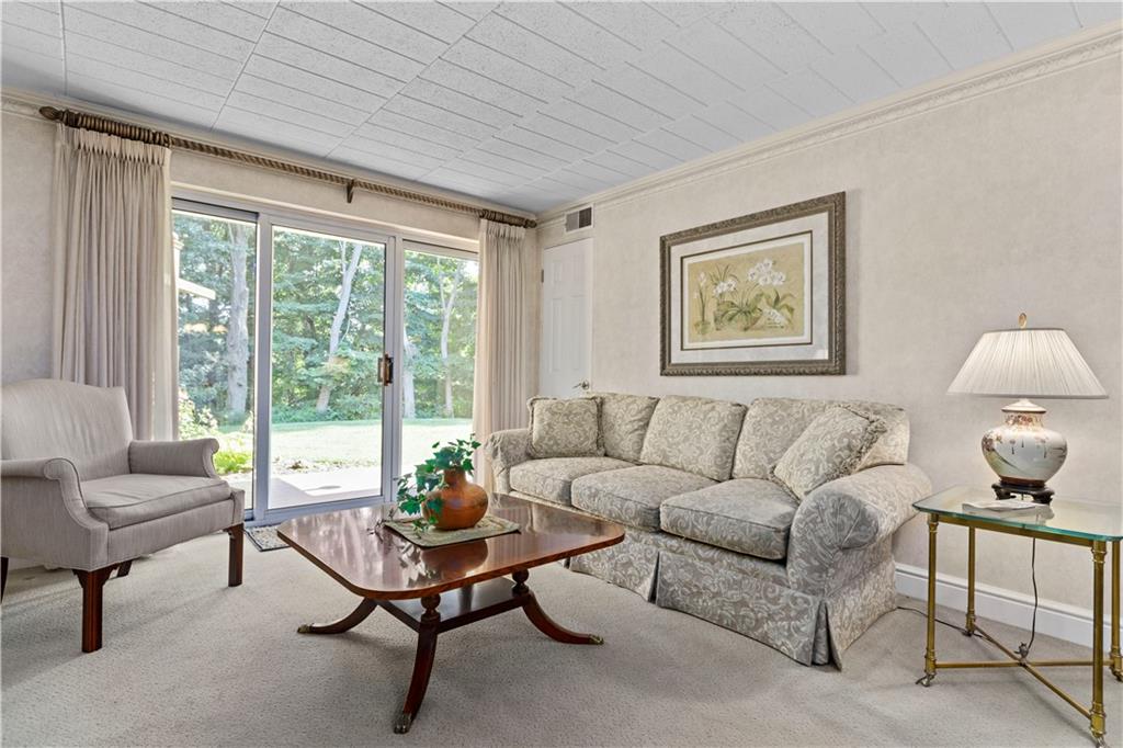 220 Coraopolis Road, Unit 3 Coraopolis, PA 15108 - Photo 8 of 25 Gallery Image 8