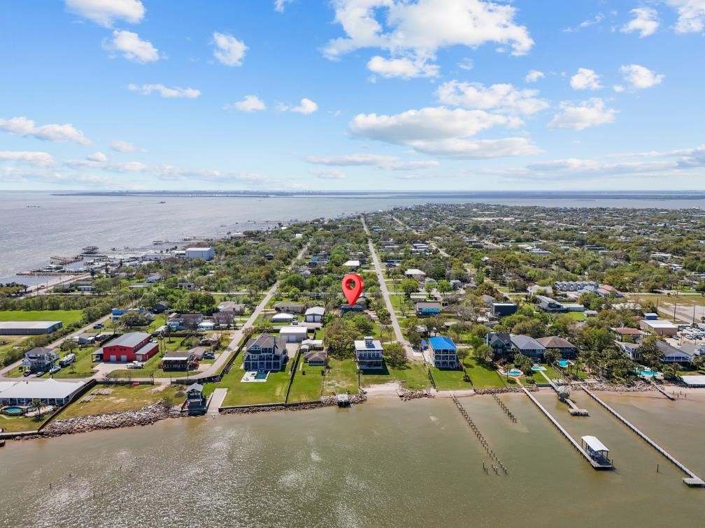 125 4th Street San Leon, TX 77539 - Photo 4 of 41