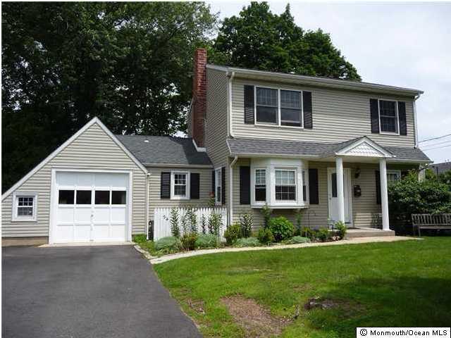 741 Holmdel Road Holmdel, NJ 07733 - Photo 1 of 3 Primary Photo