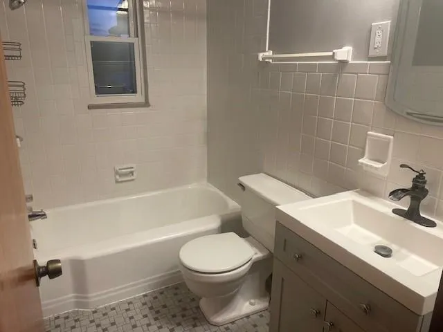 $1,495 | 1090 Clay Pike, Irwin, PA 15642