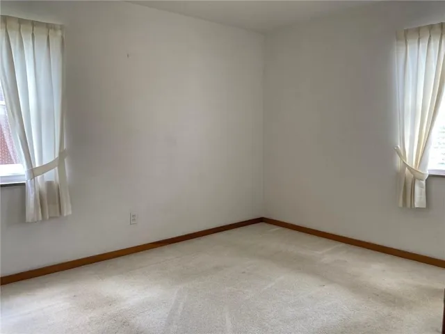 $1,495 | 1090 Clay Pike, Irwin, PA 15642