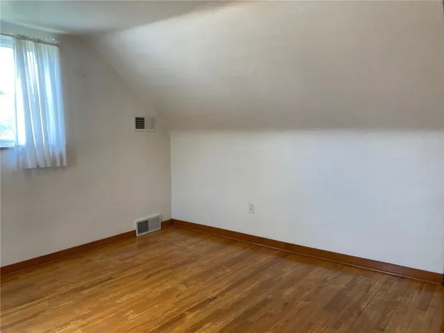 $1,495 | 1090 Clay Pike, Irwin, PA 15642