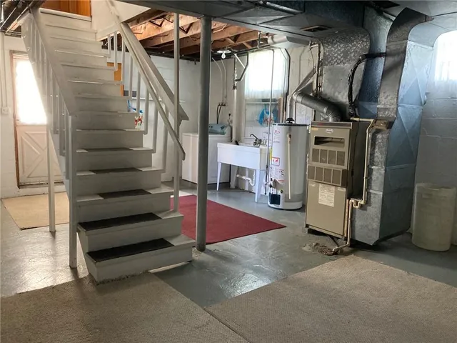 $1,495 | 1090 Clay Pike, Irwin, PA 15642