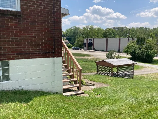 $1,495 | 1090 Clay Pike, Irwin, PA 15642