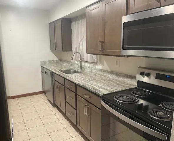 $1,495 | 1090 Clay Pike, Irwin, PA 15642