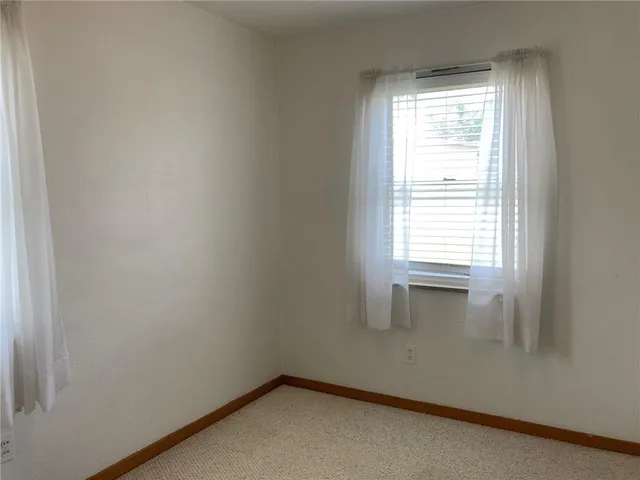 $1,495 | 1090 Clay Pike, Irwin, PA 15642