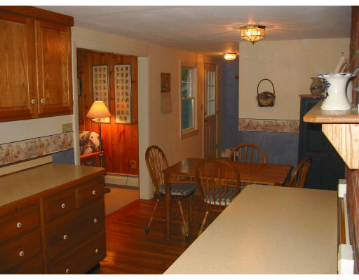 2 Anna Road Woburn, MA 01801 - Photo 5 of 6 a living room with furniture