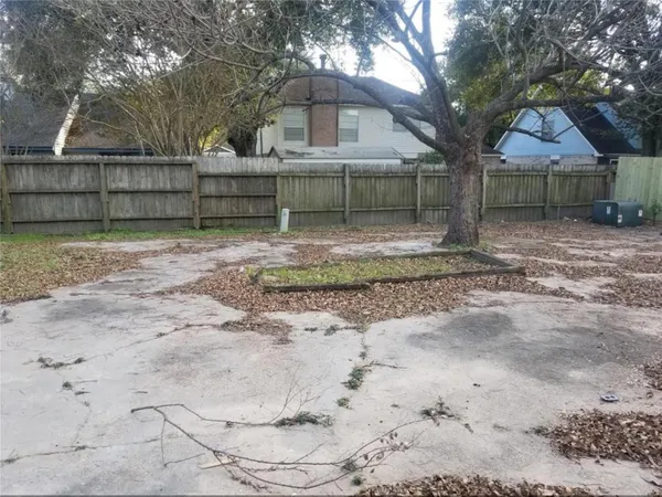 $1,950 | 10011 Golden Meadow Drive, Houston, TX 77064