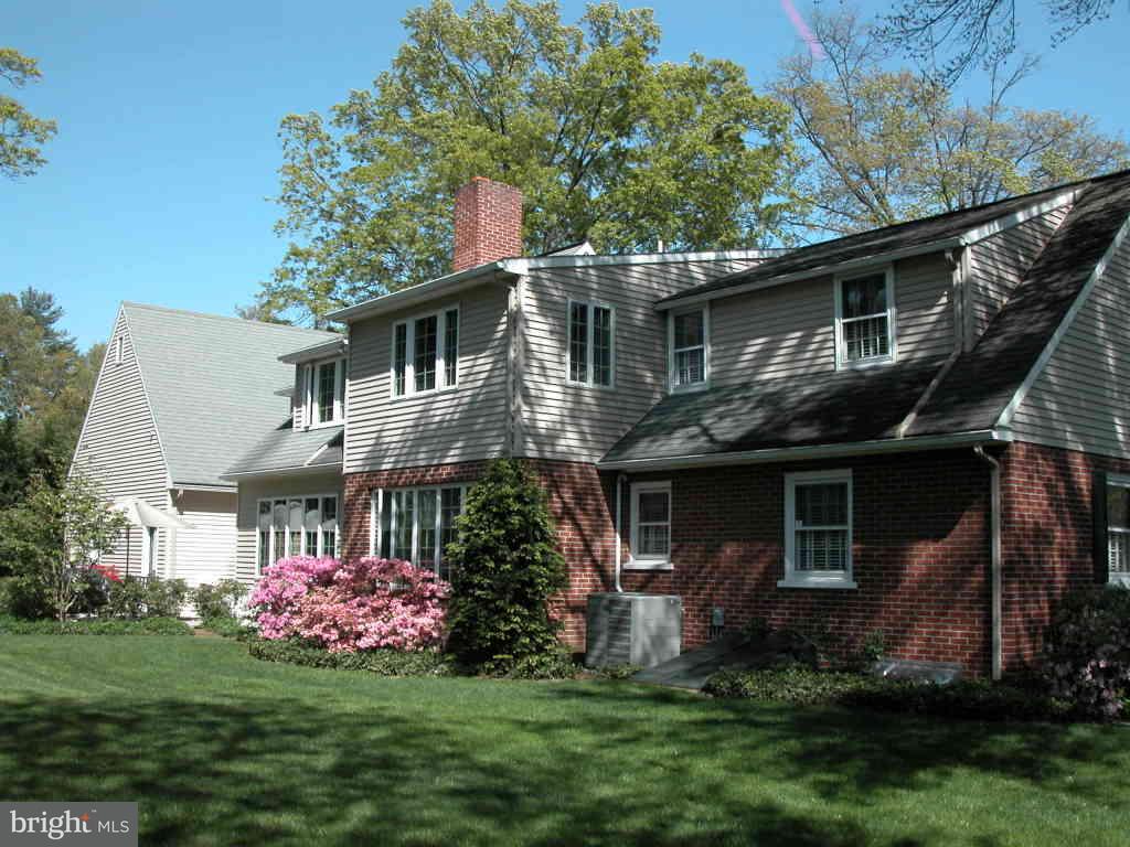 2310 Norwick Road Lancaster, PA 17601 - Photo 8 of 40 Gallery Image 8
