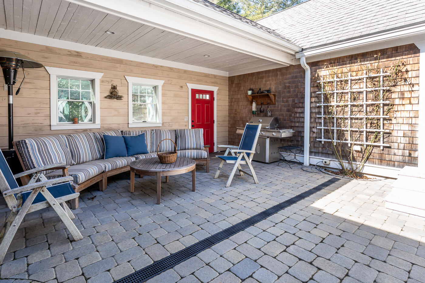 125 Woodside Road West Barnstable, MA 02668 - Photo 26 of 58 courtyard1