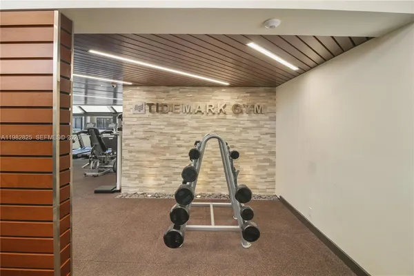 $8,500 | 201 Crandon Boulevard, Unit 927, Key Biscayne, FL 33149