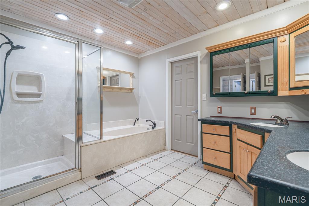5171 Old Alton Edwardsville Road Edwardsville, IL 62025 - Photo 48 of 73