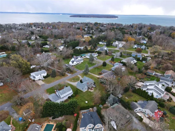 $12,500 | 455 Fred Street, New Suffolk, NY 11956