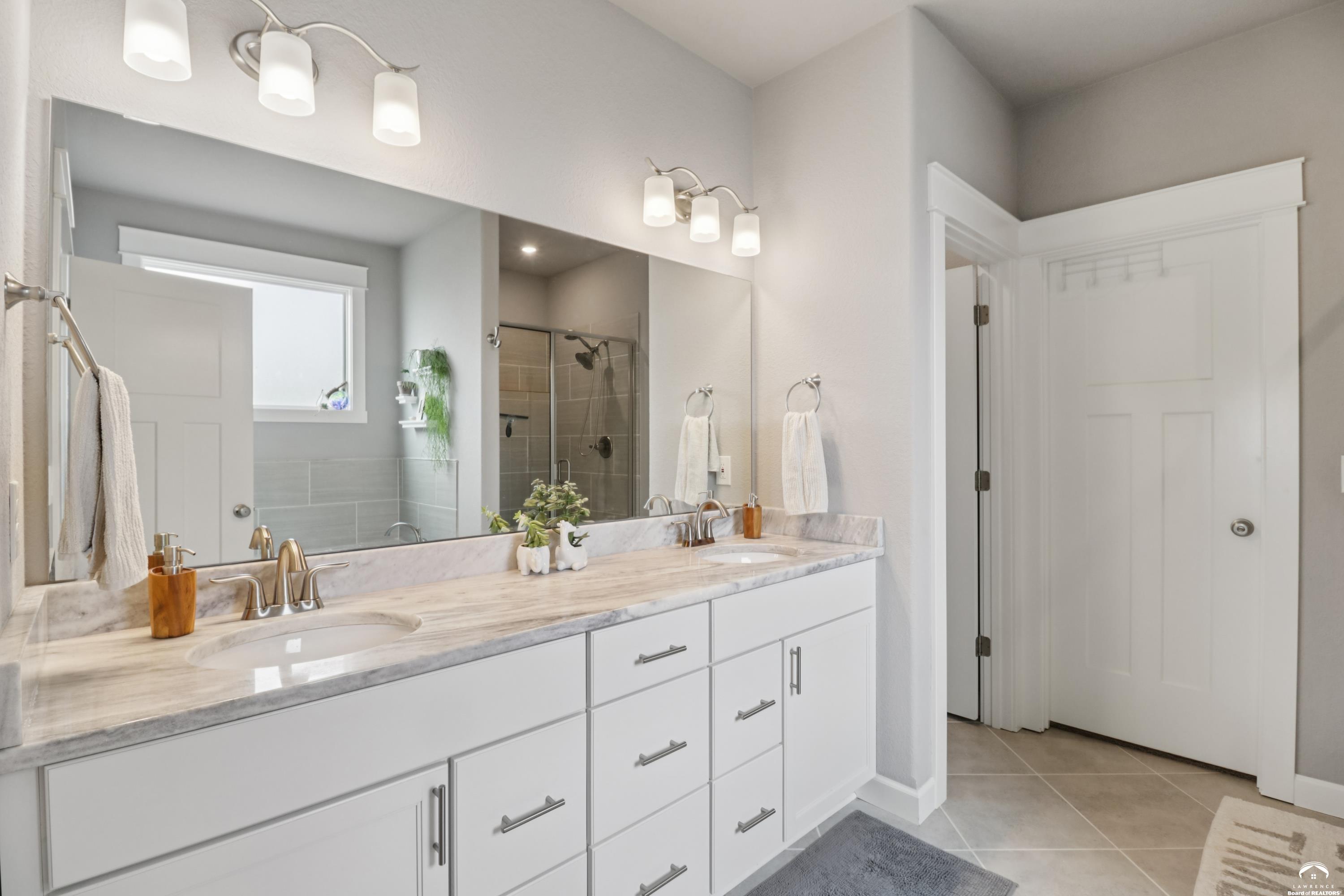 6309 Serenade Court Lawrence, KS 66049 - Photo 17 of 36