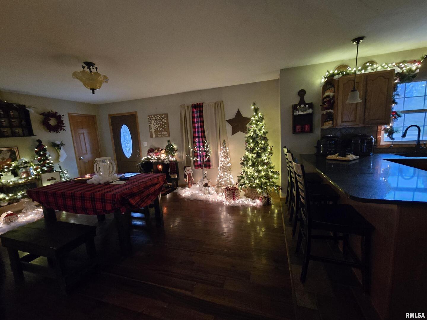 11882 Goshen Meadows Mount Vernon, IL 62864 - Photo 23 of 52 a view of a dining room with furniture