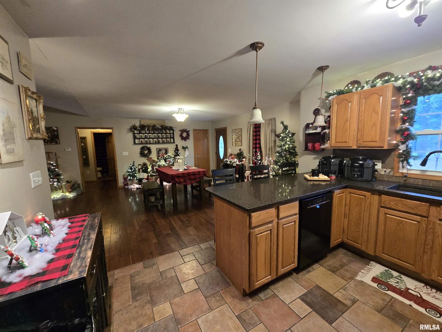 11882 Goshen Meadows Mount Vernon, IL 62864 - Photo 26 of 52 a kitchen with stainless steel appliances granite countertop a sink dishwasher stove and cabinets