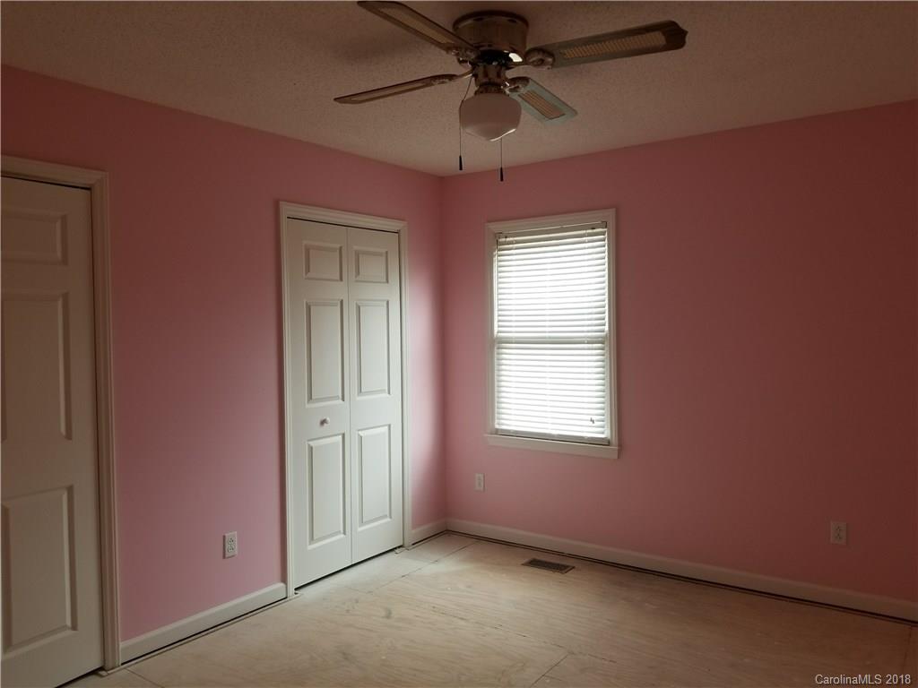 1369 Little Road Newton, NC 28658 - Photo 17 of 24 Gallery Image 17
