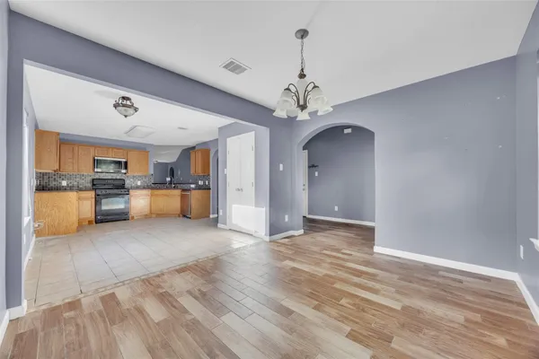 $2,500 | 10514 Lauren Creek Drive, Baytown, TX 77523