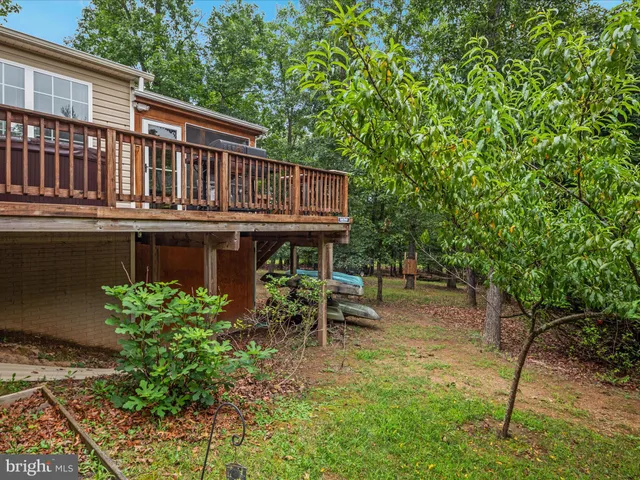 a view of a lake in middle of the town