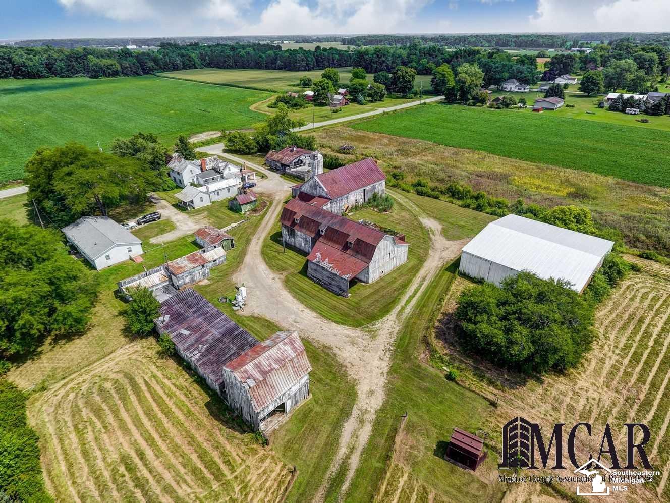 2251 West Albain Road Monroe, MI 48161 - Photo 6 of 45 Looking north east