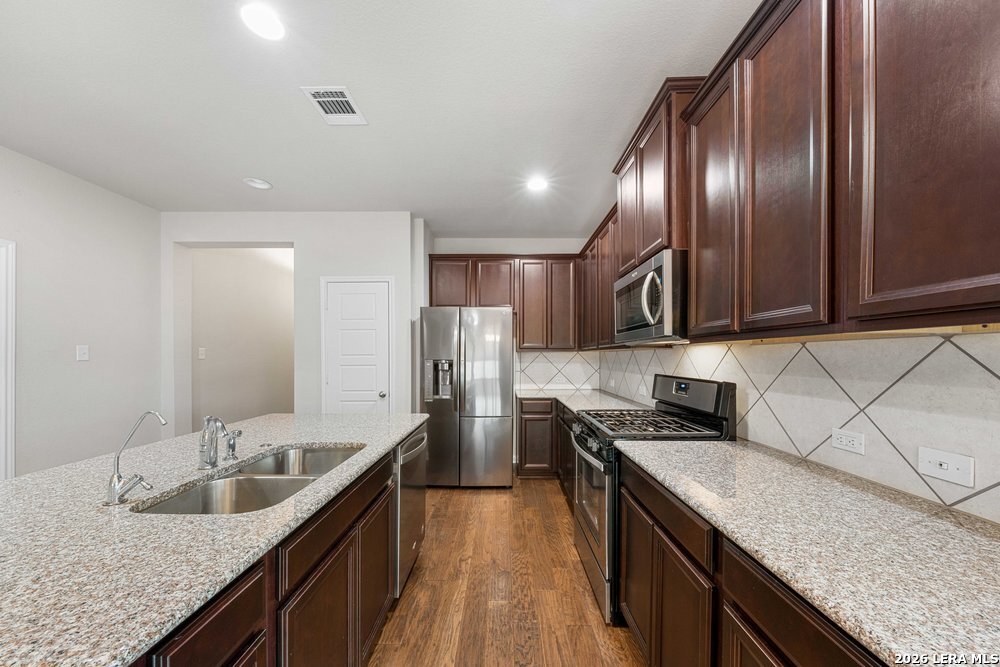 11623 Bricewood View Helotes, TX 78254 - Photo 4 of 33