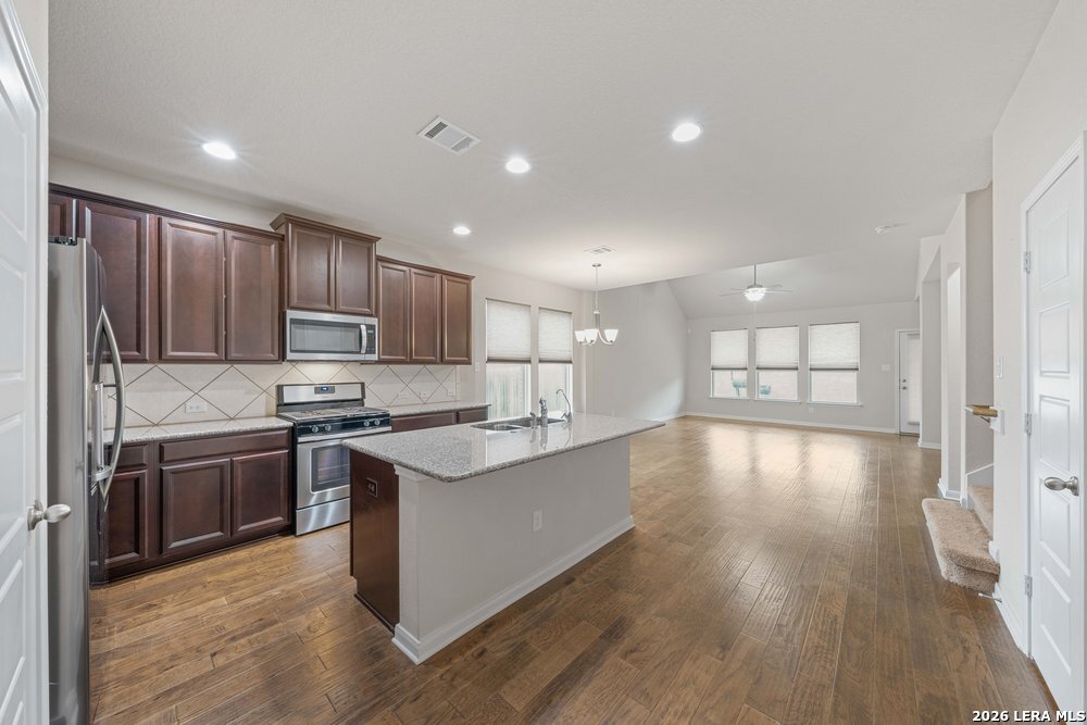 11623 Bricewood View Helotes, TX 78254 - Photo 5 of 33