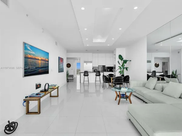 $14,000 | 2020 North Bayshore Drive, Unit 3303, Miami, FL 33137