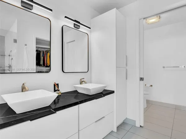 $14,000 | 2020 North Bayshore Drive, Unit 3303, Miami, FL 33137