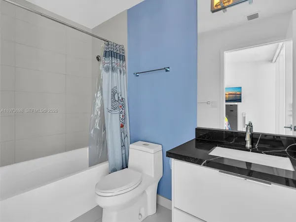 $14,000 | 2020 North Bayshore Drive, Unit 3303, Miami, FL 33137