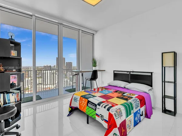 $14,000 | 2020 North Bayshore Drive, Unit 3303, Miami, FL 33137