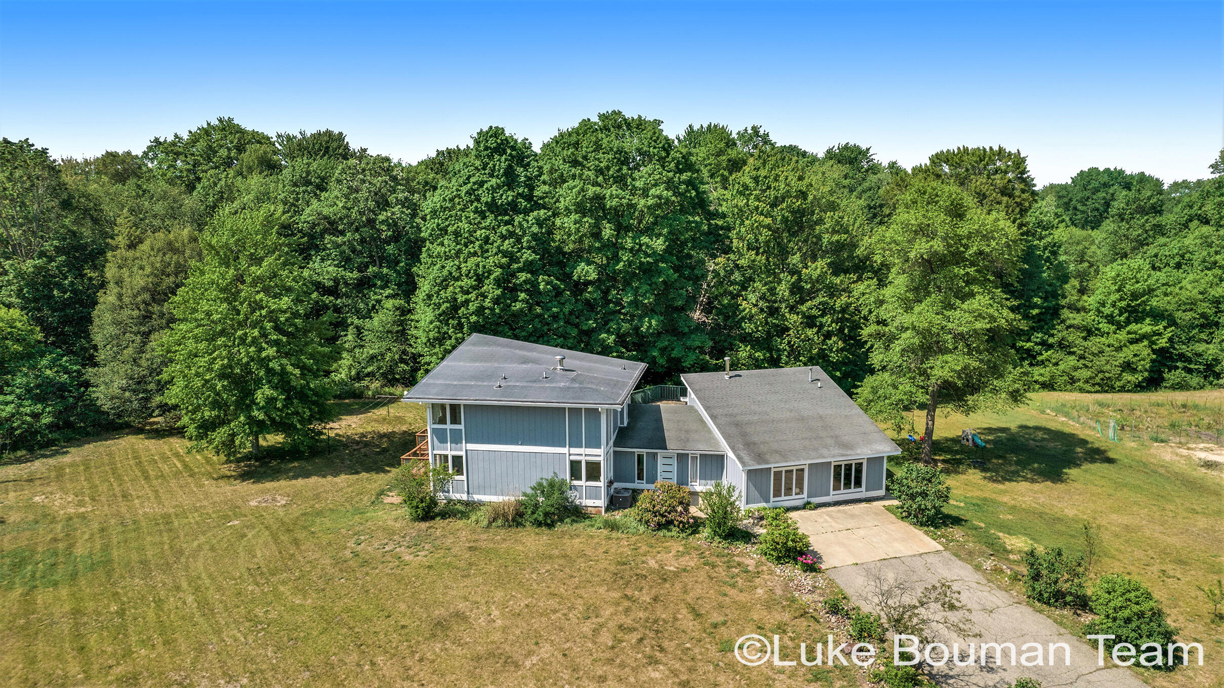 5556 Stringer Road Fruitport, MI 49415 - Photo 1 of 47 DJI_0337